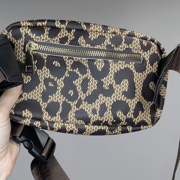 Faux Snake Pleather Zipper Fanny Pack Brown Tan - Picture 3 of 4